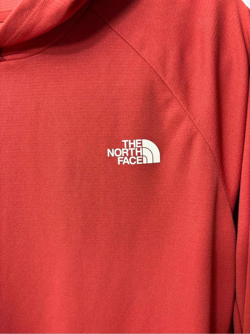The North Face Wander Coral-Red Hooded Long Sleeve shirt Size L NEW